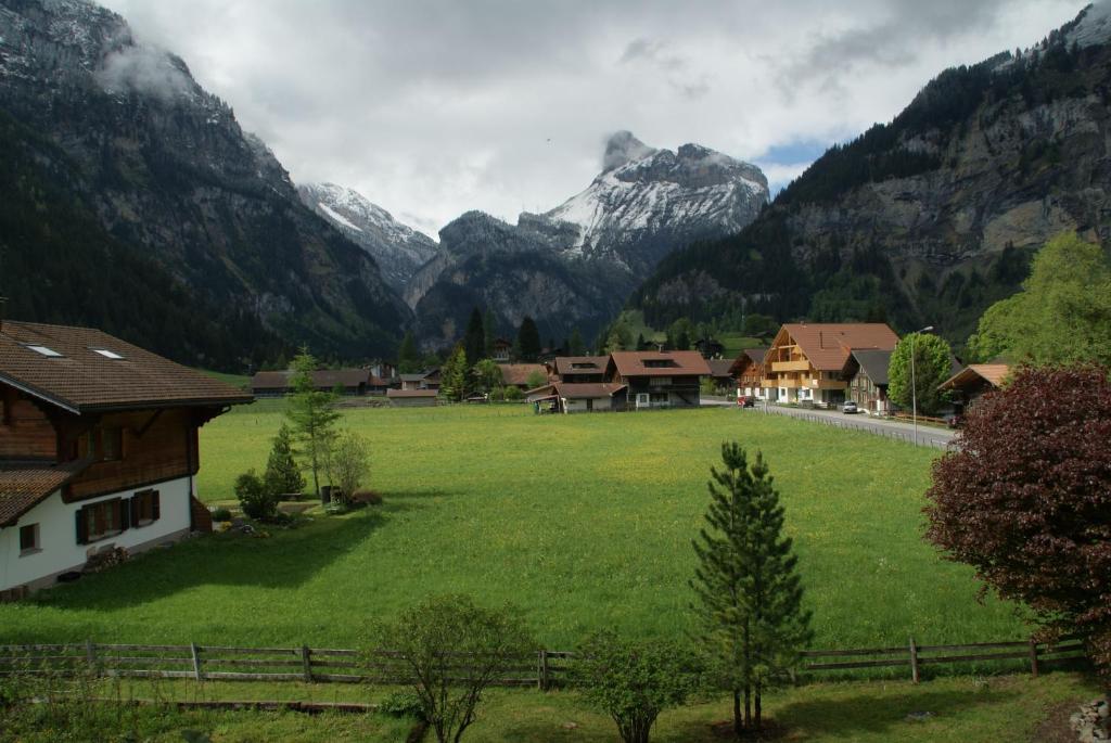 Hotel Pension Spycher Kandersteg Luaran gambar